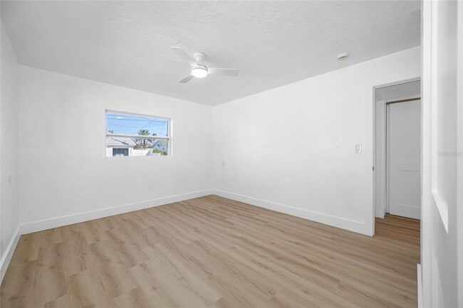 Building Photo - 7930 Causeway Blvd S