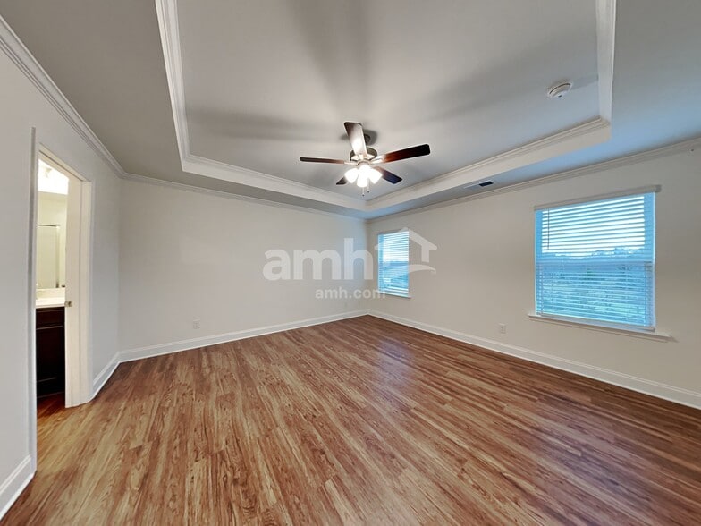 Building Photo - 127 Alaina Ct