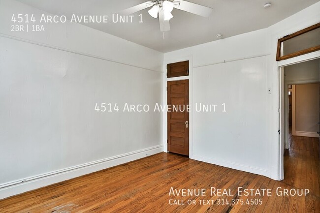 Building Photo - Charming 2-Bedroom Unit Near The Grove!