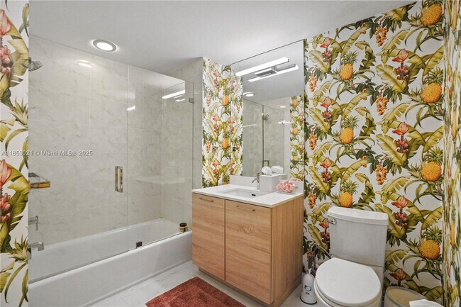 Building Photo - 16385 Biscayne Blvd