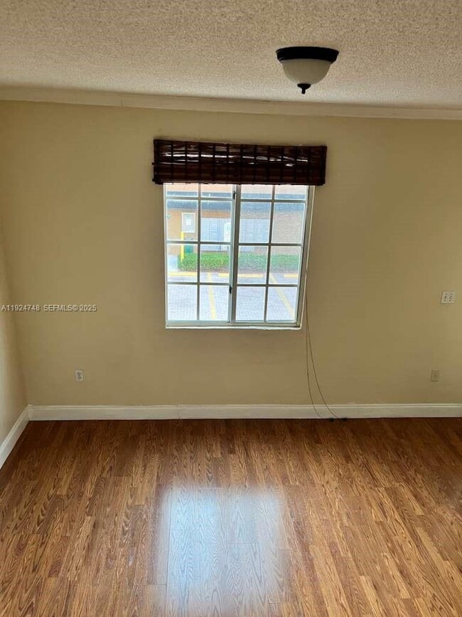 Building Photo - 2891 NE 185th St