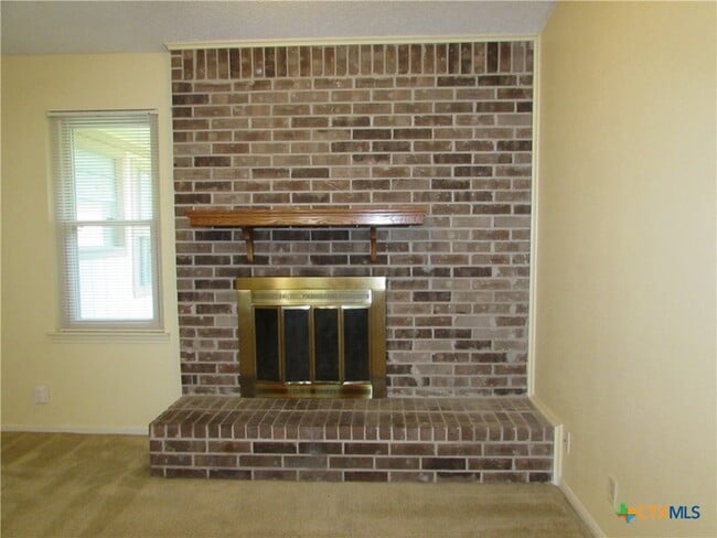 Building Photo - 1810 Gautier Ave