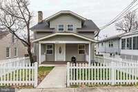 Building Photo - 3406 39th Ave