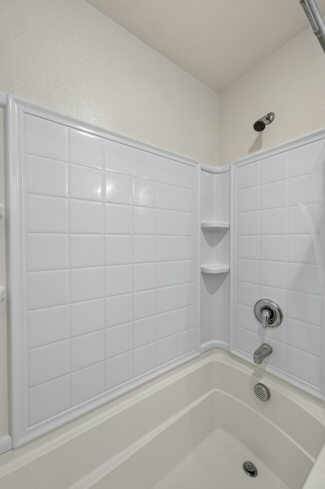 Building Photo - 3432 Bayou Way