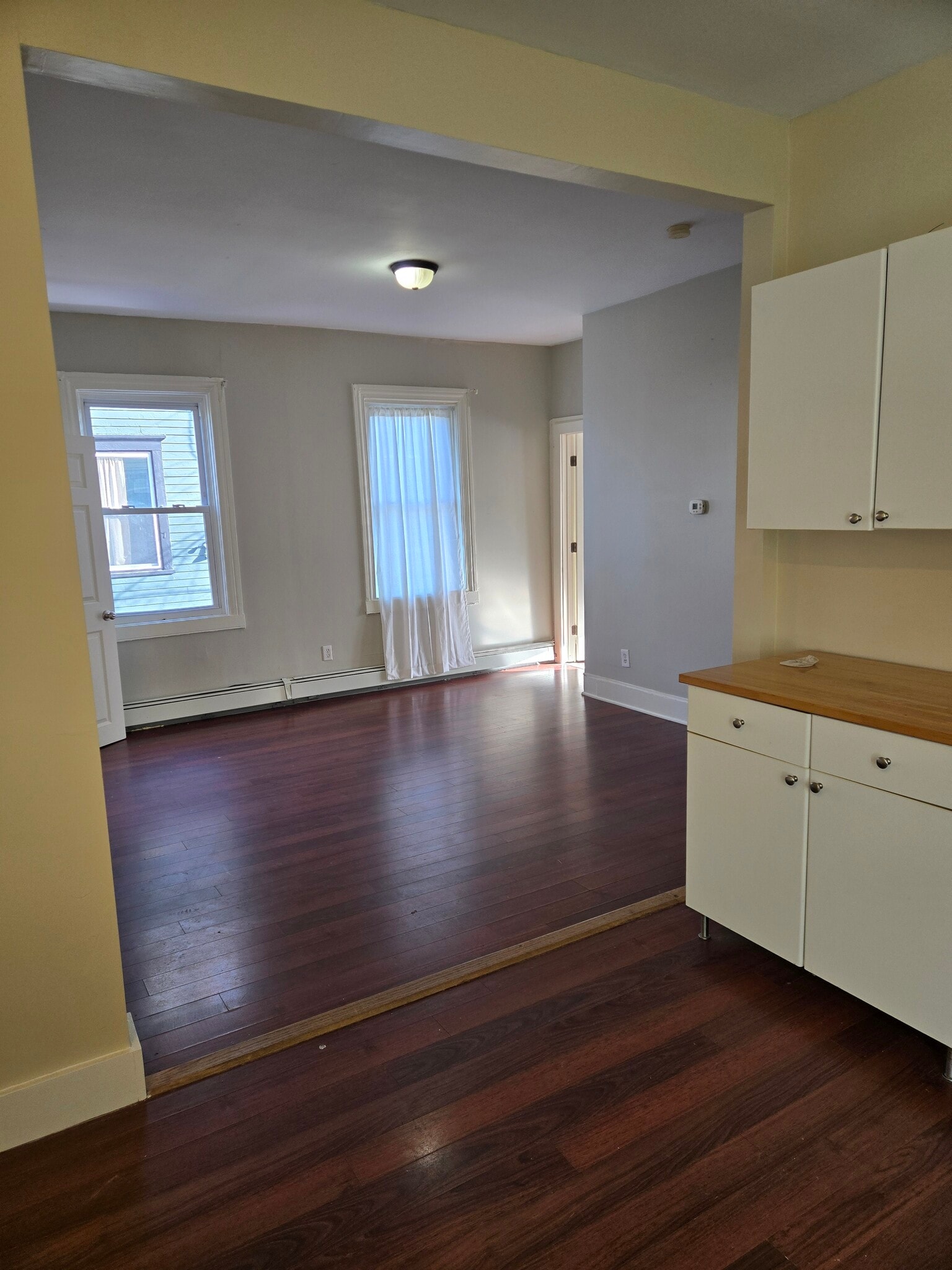 Building Photo - 85 Wood St