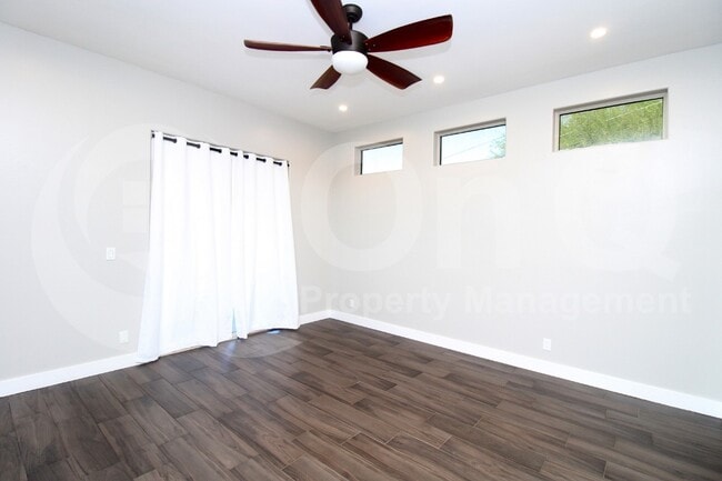 Building Photo - 6022 E Carriage Dr