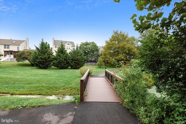Building Photo - 44030 Gala Cir