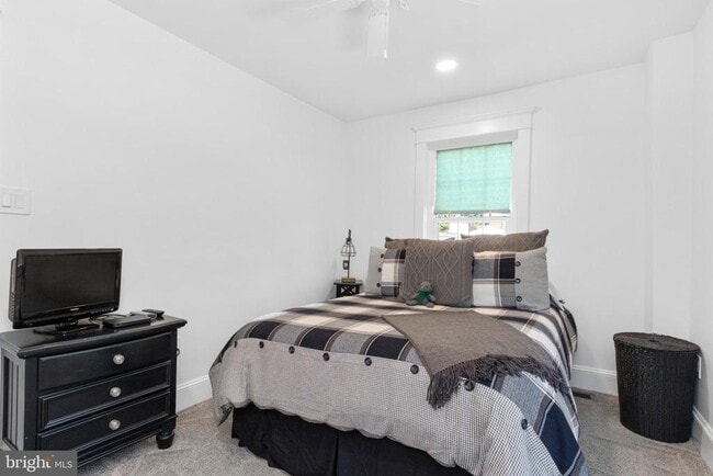 Building Photo - 528 Lower E Valley Forge Rd