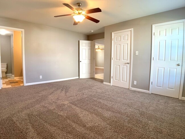 Building Photo - 118 N Cavalcade Cir