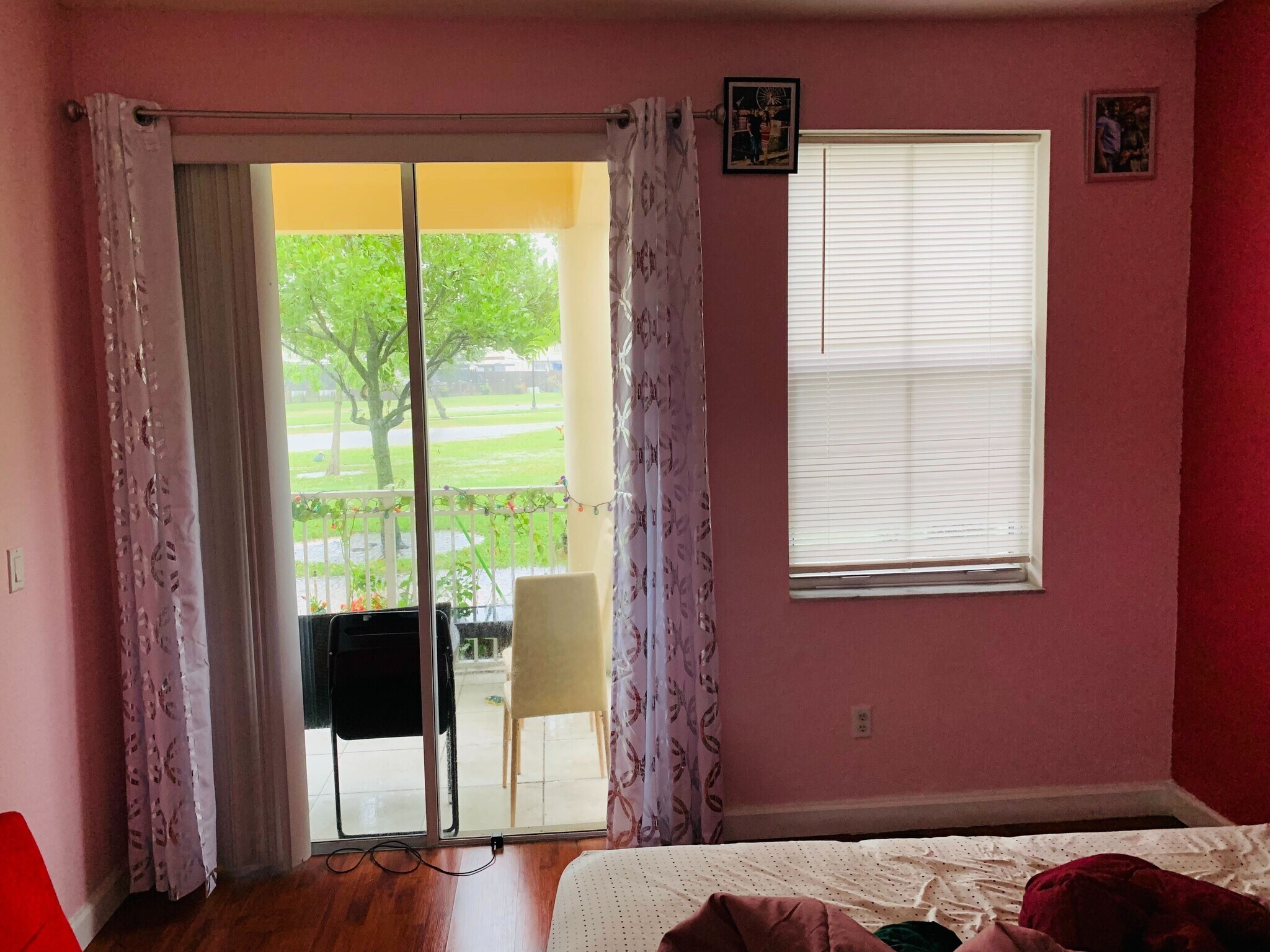 owners suit with balcony - 10242 NW 7th St