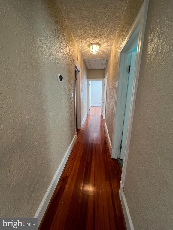 Building Photo - 1502 Greycourt Ave