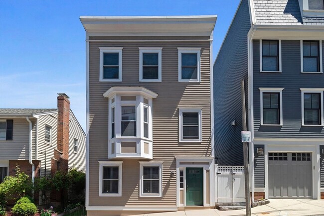 Building Photo - 15 Belmont St