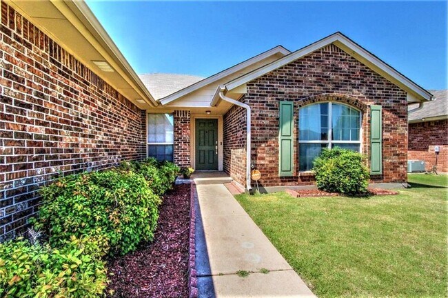 Building Photo - 10209 Aberdeen Dr