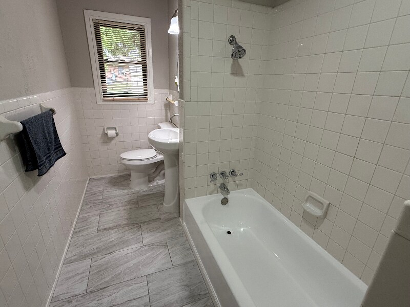 Building Photo - 8274 Lifford Pl