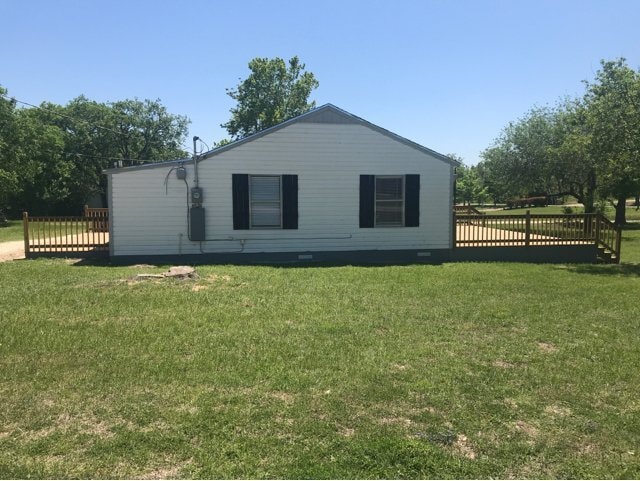 Building Photo - Lorena ISD, 2 bed/1 bath Charming Home