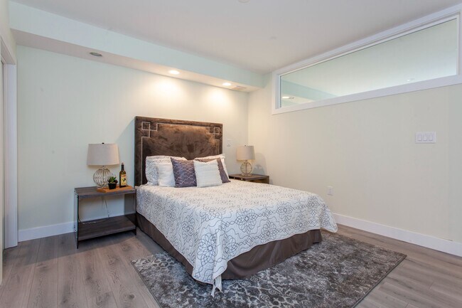 Building Photo - 1533-39 Parrish St