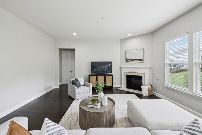 Building Photo - 1719 Biscayne Dr