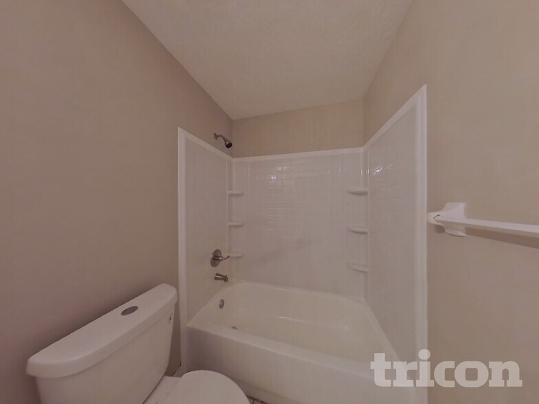 Building Photo - 744 Tranquility St