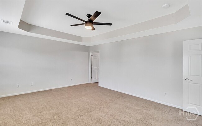 Building Photo - 40 Burnt Oak Rd