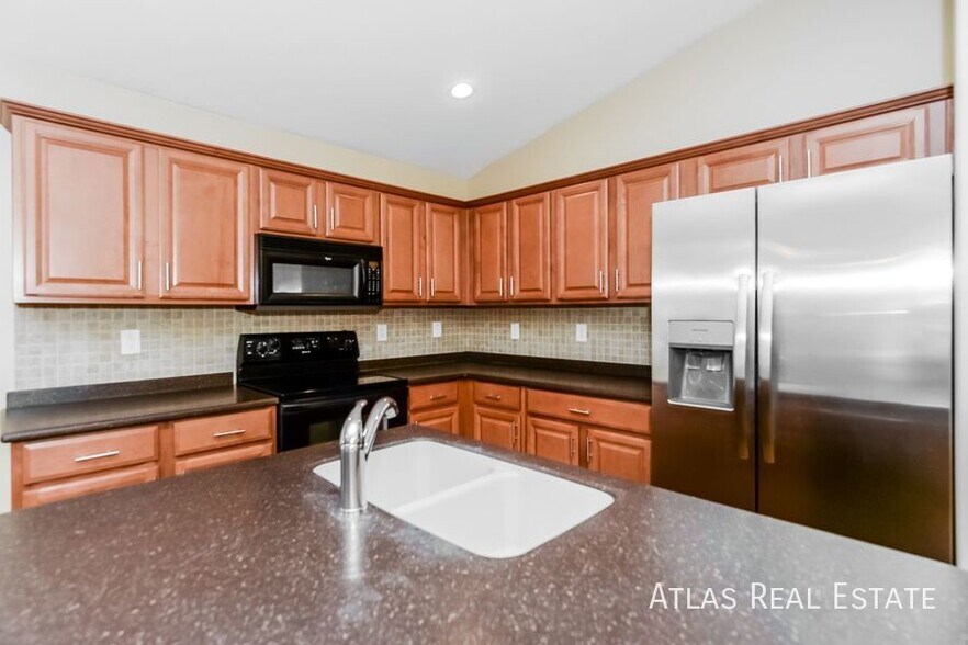 Building Photo - 34724 N Barzona Trail