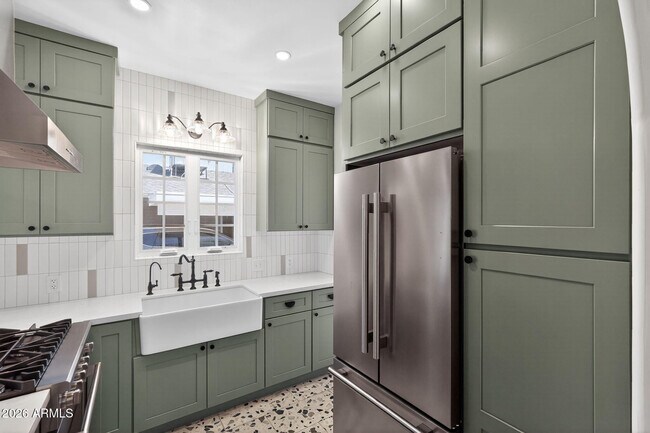 Building Photo - 311 West Campbell Ave