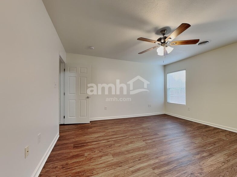 Building Photo - 6513 Colossal Ln