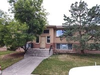 Building Photo - 3021 Kelley Dr