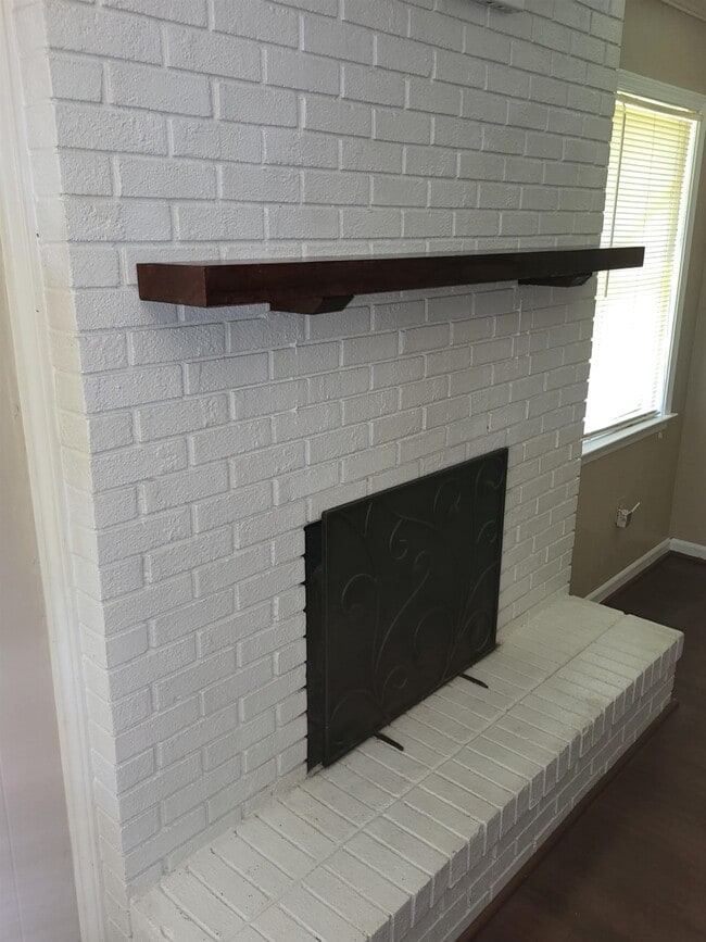 Building Photo - 4136 Raintree Cove