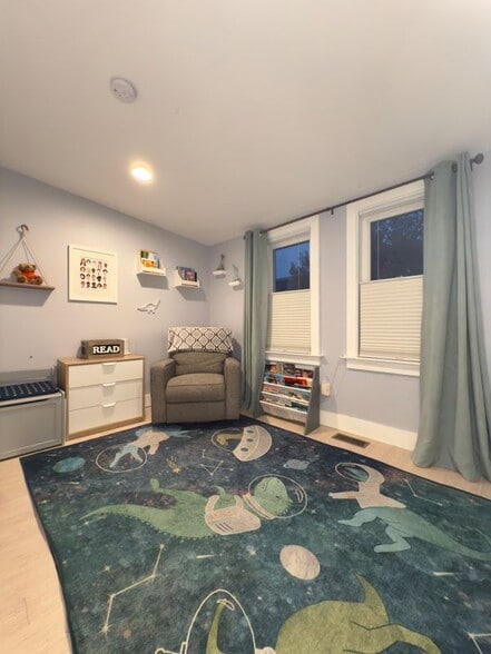 Building Photo - 749 Hamilton St NW