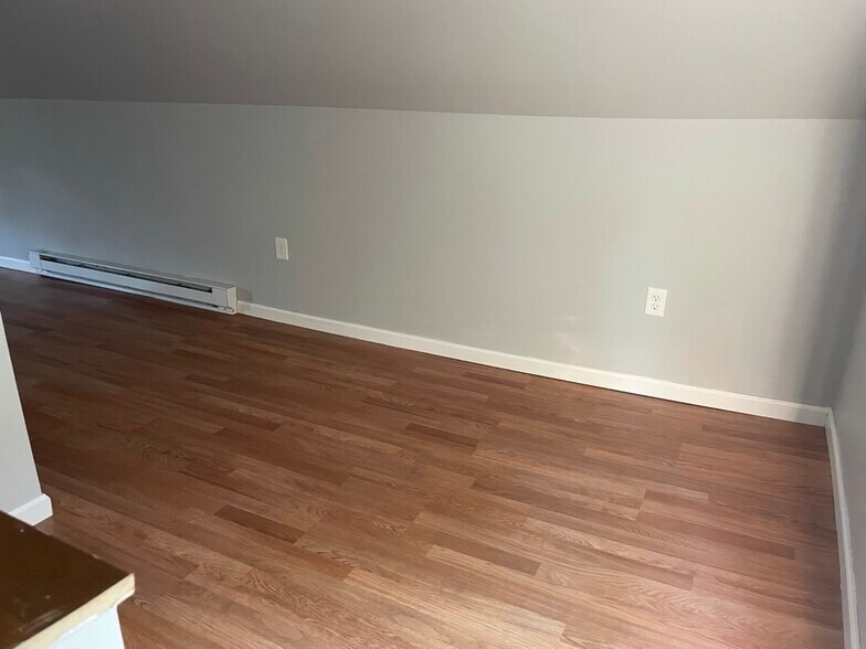 Building Photo - 600 Alden St