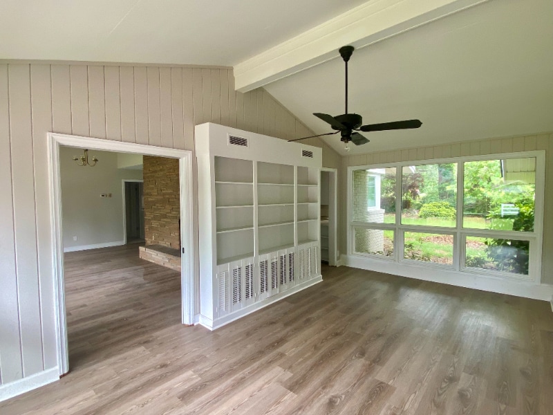 Building Photo - 610 Howell St