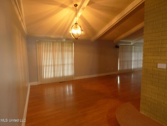 Building Photo - 1109 Old Brookhaven Rd