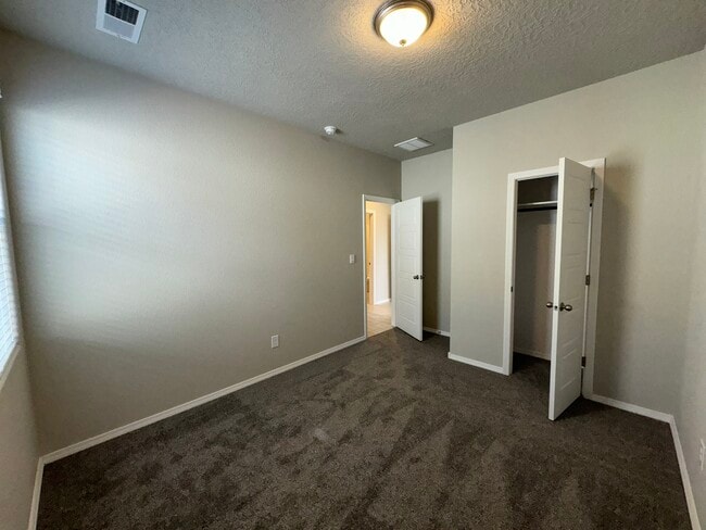 Building Photo - 776 Amatista Lp SE