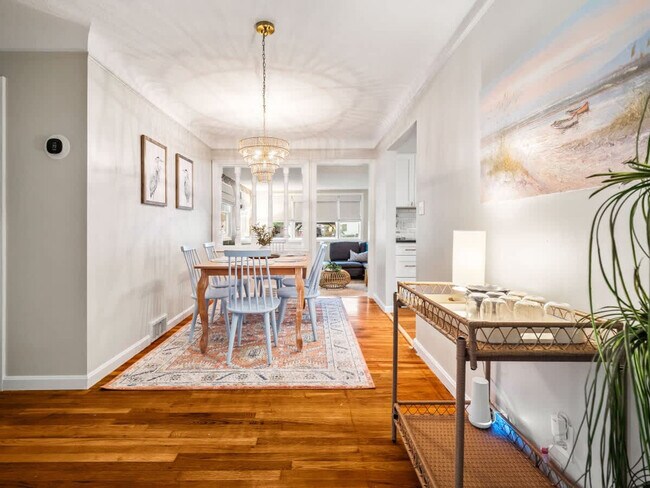 Building Photo - 386 Walworth Ave