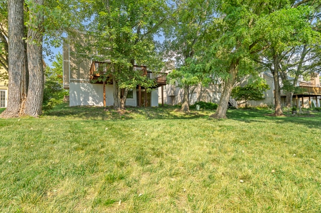 Building Photo - 907 Award Dr