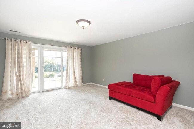 Building Photo - 311 Whistling Swan Ln