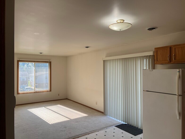 Building Photo - 1155 N Indiana St