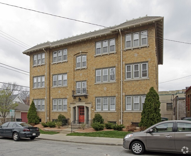 Building Photo - 1714 E Kensington Blvd