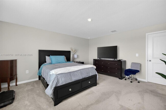 Building Photo - 220 Raspberry Rd