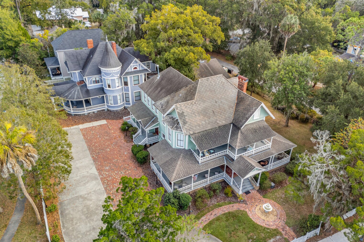 Building Photo - 715 SE 2nd Ave