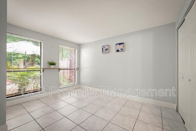 Building Photo - 6 Tomahawk Trail