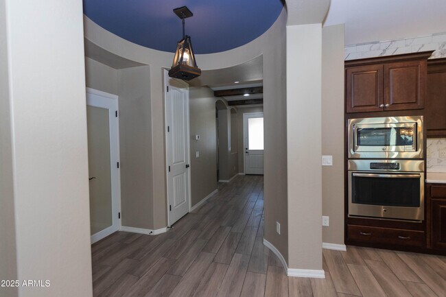 Building Photo - 3951 E Turley St