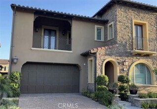 Building Photo - 10 Hawkeye