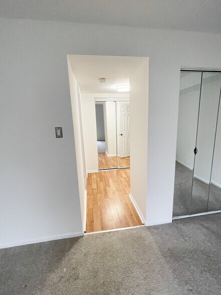 Building Photo - 56 Oakridge Dr