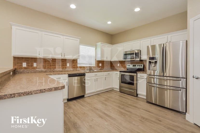 Building Photo - 109 8th St