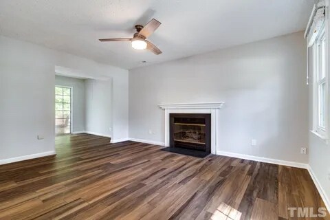 Building Photo - 1724 Sierra Dr