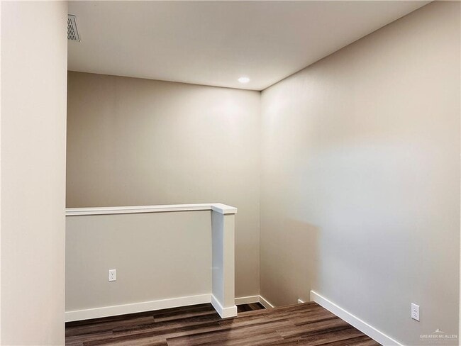 Building Photo - 17 San Andres