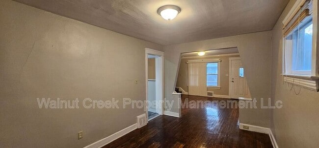 Building Photo - 1205 E 172nd St