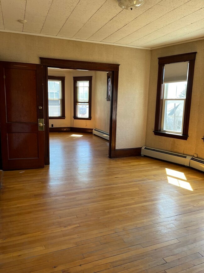 Building Photo - 30 Fountain St