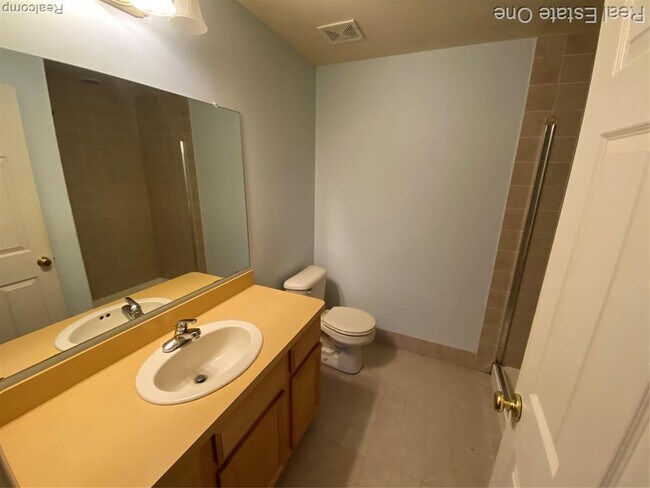 Building Photo - 16891 Dover Dr